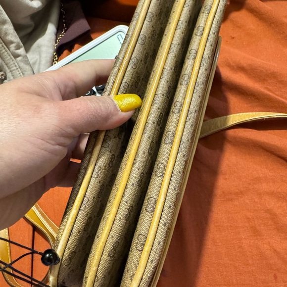 Gucci Patterned Tan and Yellow Women's Bag - Picture 4 of 13